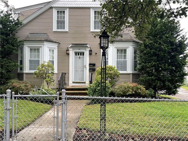 104 Naples Ave in Providence, RI - Building Photo - Building Photo