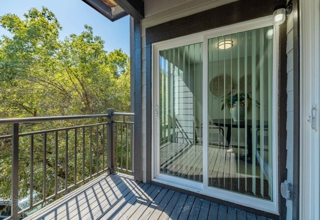 8527 N Capital of Texas Hwy, Unit 2047