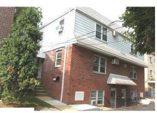 1020-1024 Fox Chase Rd in Jenkintown, PA - Foto de edificio - Building Photo