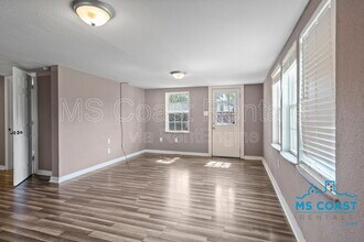 2538 Bryn Mawr Ave in Biloxi, MS - Building Photo - Building Photo