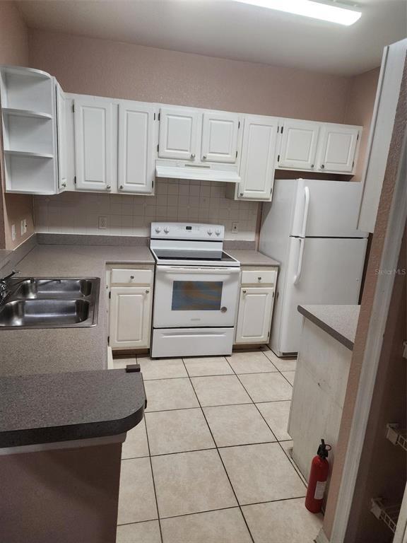 8836 Dunes Ct in Kissimmee, FL - Building Photo - Building Photo