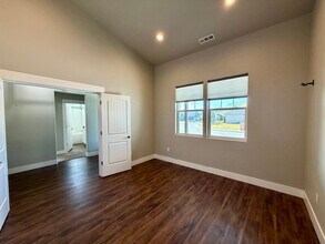 183 Mata Rd in Kennewick, WA - Building Photo - Building Photo