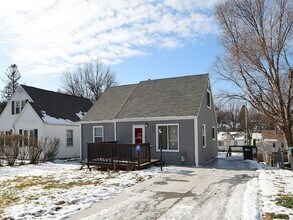 2130 S 47th St in Omaha, NE - Building Photo - Building Photo