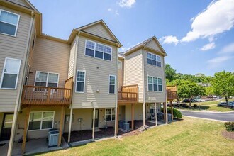 2069 Cobblestone Cir NE in Atlanta, GA - Building Photo - Building Photo