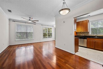 10 Perimeter Summit Blvd in Atlanta, GA - Building Photo - Building Photo