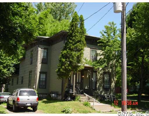 37 Bridge St in Phoenix, NY - Building Photo