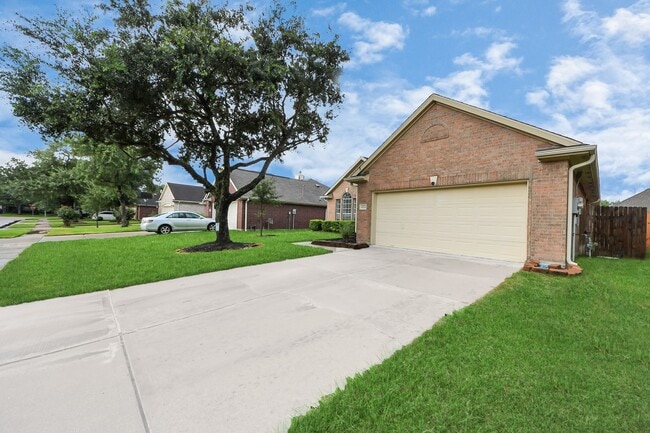 11514 Mill Bridge Ct in Sugar Land, TX - Building Photo - Building Photo