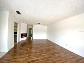 2622 Lemon Tree Ln, Unit 240-202 in Orlando, FL - Building Photo - Building Photo