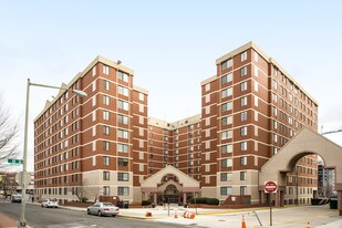 Howard Plaza Towers Apartments