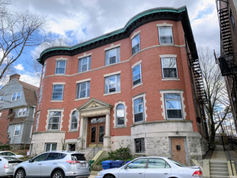 9 Braemore Rd in Boston, MA - Building Photo