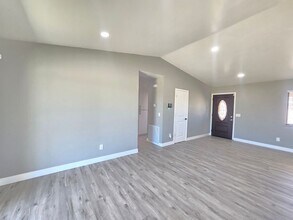 8472 Underwood Ave in California City, CA - Building Photo - Building Photo