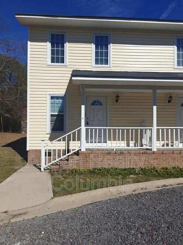 property at 6 Londonderry Square
