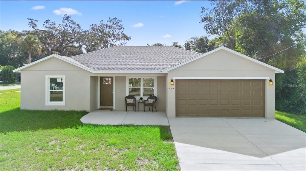 560 Sumner Ave in Orange City, FL - Building Photo