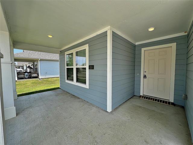 824 Towngreen Dr in Cleburne, TX - Building Photo - Building Photo