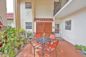185 Lake Evelyn Dr in West Palm Beach, FL - Foto de edificio - Building Photo