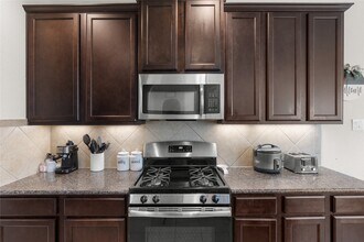 2314 Red Slate Dr in Arcola, TX - Foto de edificio - Building Photo