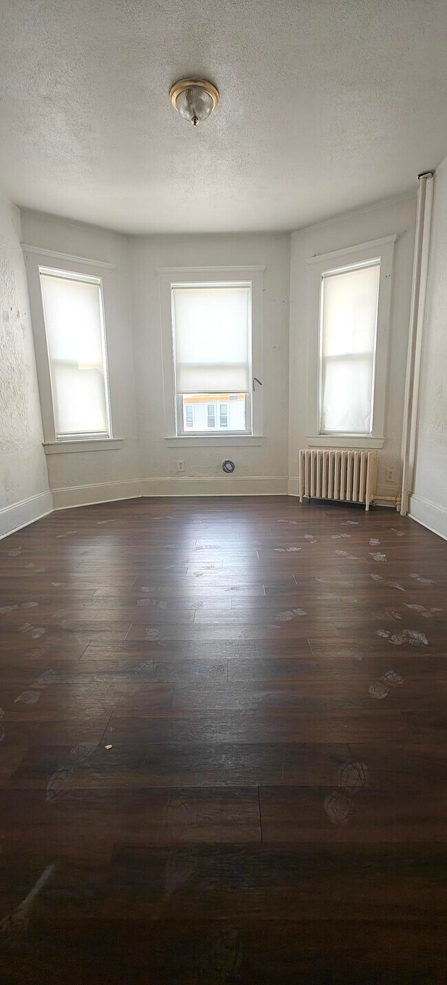 241 Walnut St, Unit 2 in Chelsea, MA - Building Photo - Building Photo