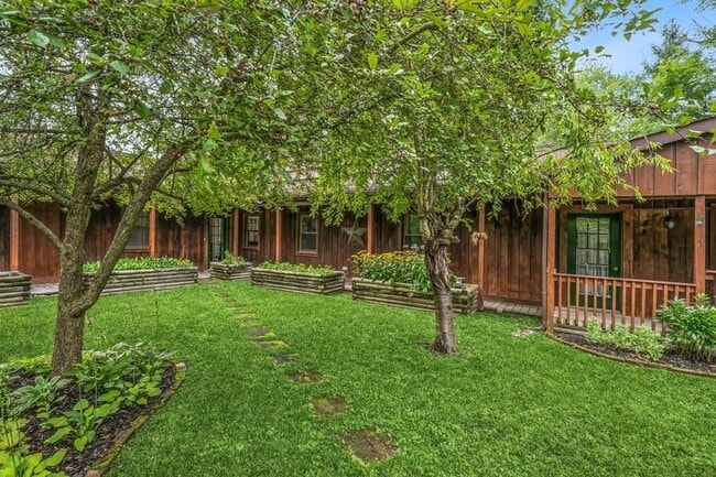 property at 10 Wisner Trail
