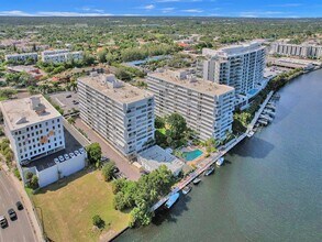1160 N Federal Hwy in Fort Lauderdale, FL - Foto de edificio - Building Photo