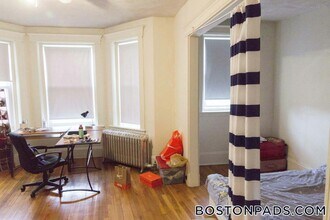 1334 Commonwealth Ave in Boston, MA - Building Photo - Building Photo
