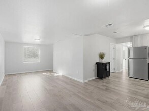 4918 Lillian Hwy in Pensacola, FL - Building Photo - Building Photo