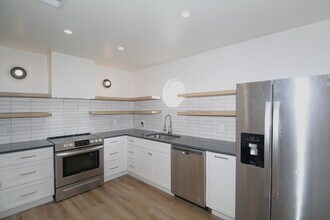 7486 Northpointe Blvd in Pensacola, FL - Building Photo - Building Photo