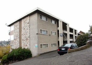 Fountain Court Apartments in Seattle, WA - Building Photo - Building Photo