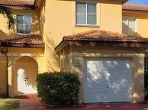 233 Maple Terrace in Davie, FL - Building Photo - Building Photo