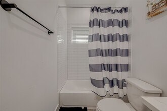 2726 Anita St in Houston, TX - Building Photo - Building Photo