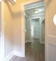 35 Gardner St, Unit A in Boston, MA - Building Photo