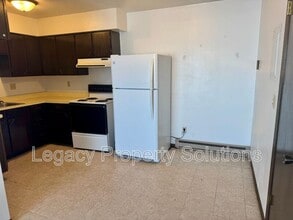 206 1st St in Underwood, ND - Building Photo - Building Photo