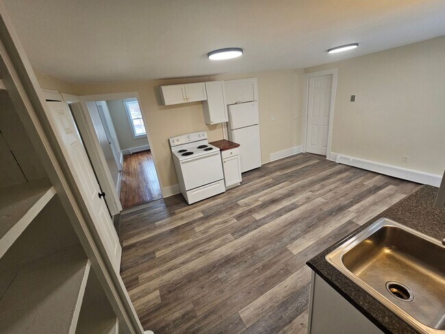 414 N State St, Unit 1/2 in Concord, NH - Building Photo - Building Photo