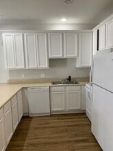 2416 Felicity St in Ocean Springs, MS - Building Photo - Building Photo