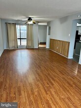 305 Continental Dr in Harleysville, PA - Foto de edificio - Building Photo