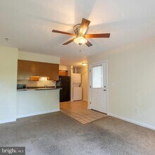 606 Marion Quimby Dr in Stevensville, MD - Building Photo - Building Photo