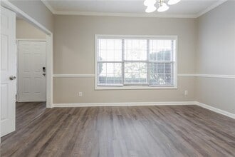 652 Stonemill Manor in Lithonia, GA - Building Photo - Building Photo