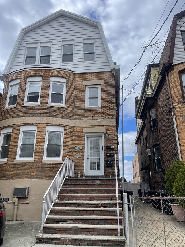 property at 123 Avenue C
