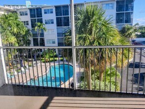 4117 Bougainvilla Dr in Lauderdale-by-the-Sea, FL - Foto de edificio - Building Photo