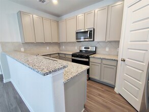 13261 Musky Dr in Conroe, TX - Building Photo - Building Photo
