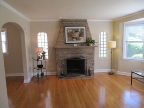 1646 N Mobile Ave in Chicago, IL - Building Photo - Building Photo