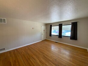920 Indiana St SE in Albuquerque, NM - Building Photo - Building Photo