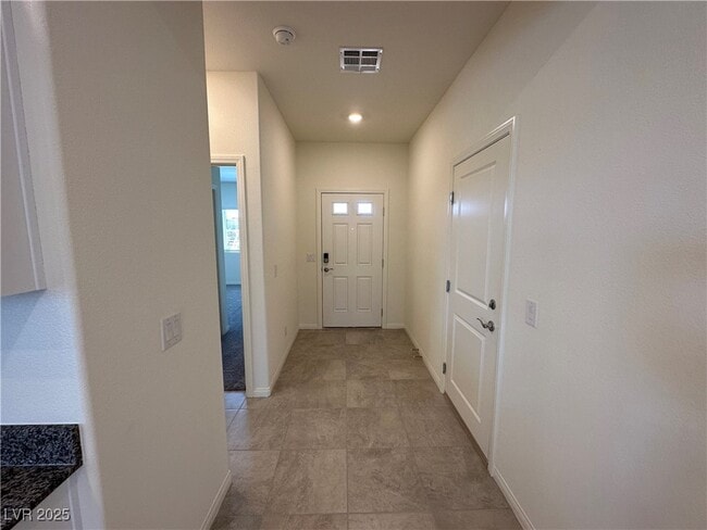 1621 Pinedale St in Pahrump, NV - Building Photo - Building Photo