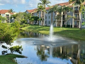 416 Villa Cir in Boynton Beach, FL - Foto de edificio - Building Photo