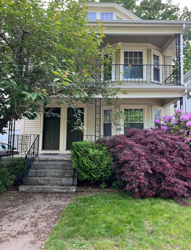 434 River Ave Rentals in Providence, RI