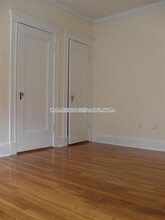 26 Chauncey St-Unit -4 in Watertown, MA - Foto de edificio - Building Photo