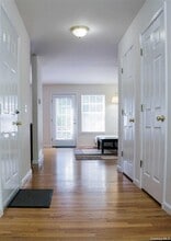 141 Pinebrook Dr in Hyde Park, NY - Building Photo - Building Photo