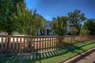 1500 Lipscomb St in Fort Worth, TX - Building Photo - Building Photo