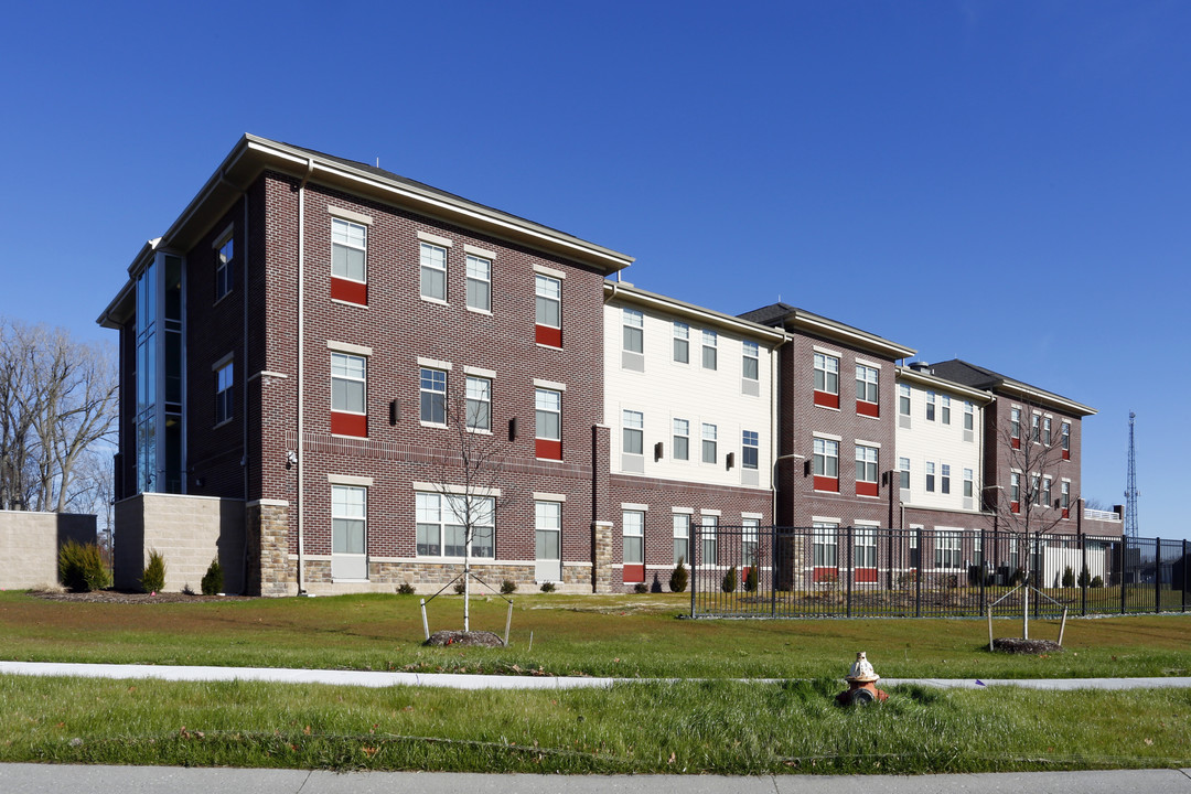 The Commons at Garden Lake in Toledo, OH - Building Photo