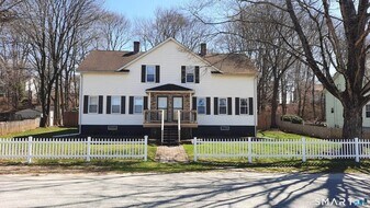 21-23-23 Community Ave, Unit 21 Community Ave in Plainfield, CT - Building Photo