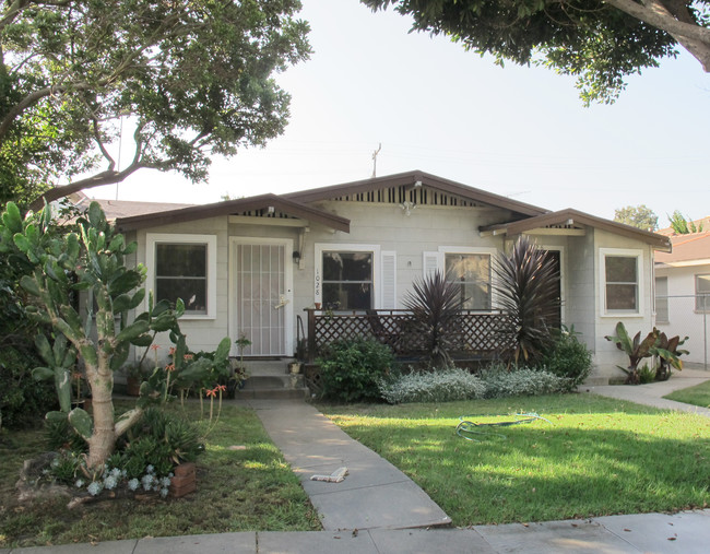 1026 Grant St in Santa Monica, CA - Foto de edificio - Building Photo